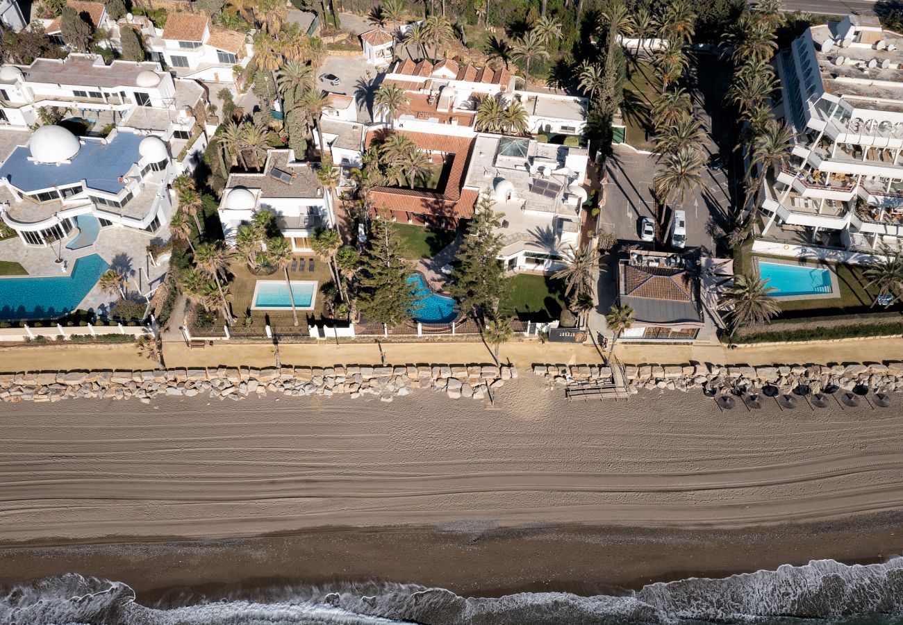 Villa in Marbella - Villa del Agua, right on Marbella's Beach Boulevar
