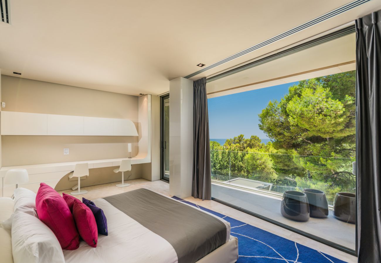 Villa in Marbella - Villa Roca, 8 km from Puerto Banus