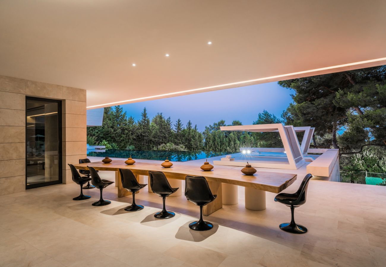 Villa in Marbella - Villa Roca, 8 km from Puerto Banus