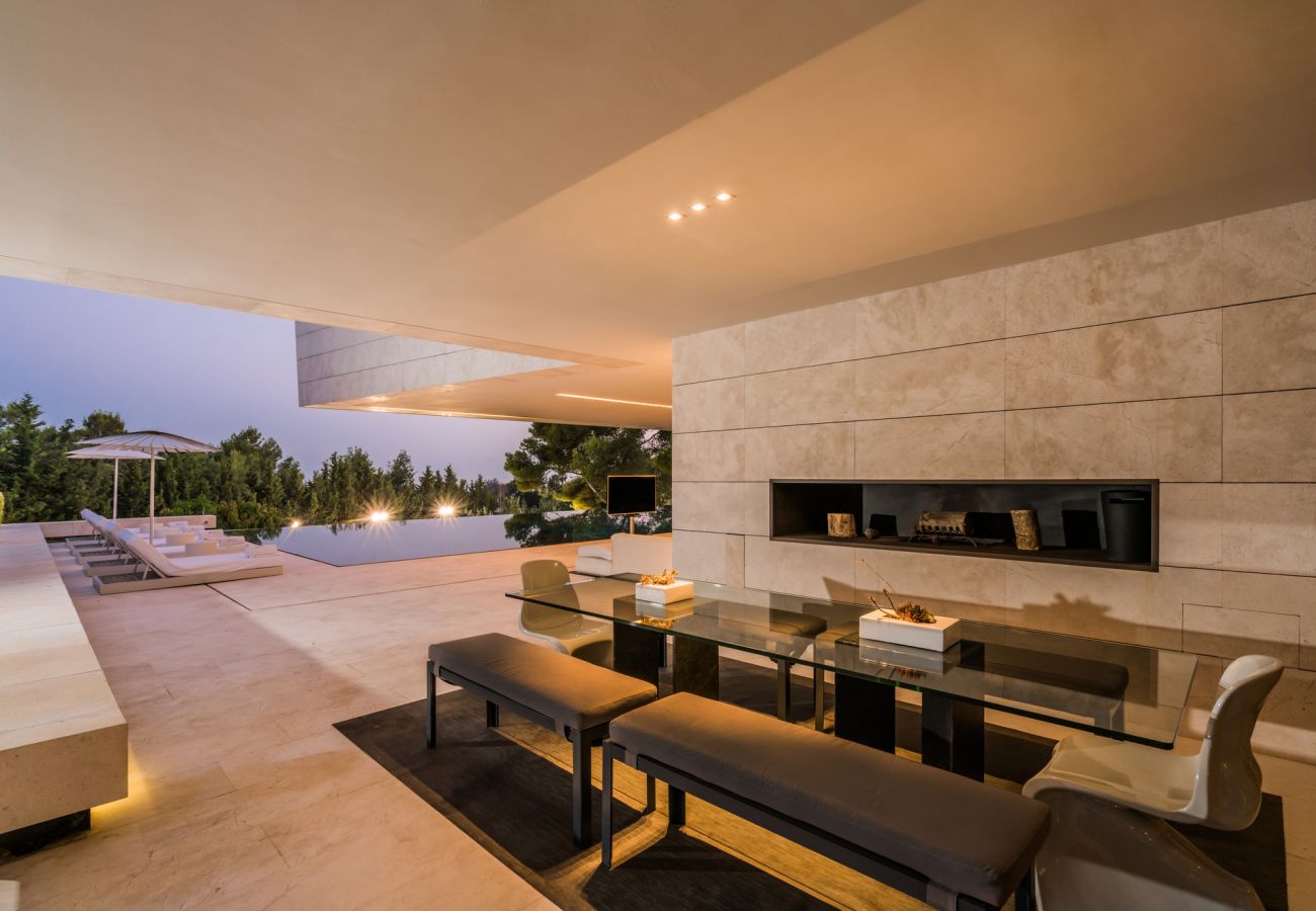 Villa in Marbella - Villa Roca, 8 km from Puerto Banus