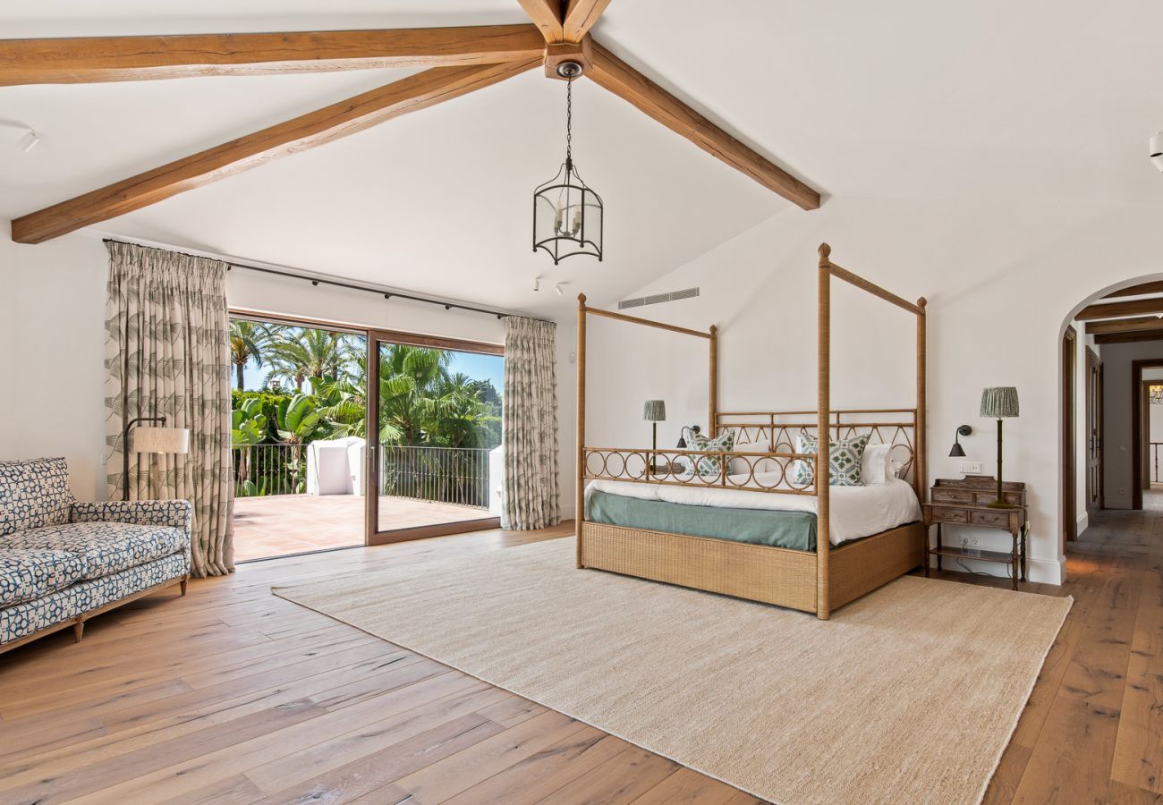 Villa in Marbella - Hacienda la Española, by the Beach