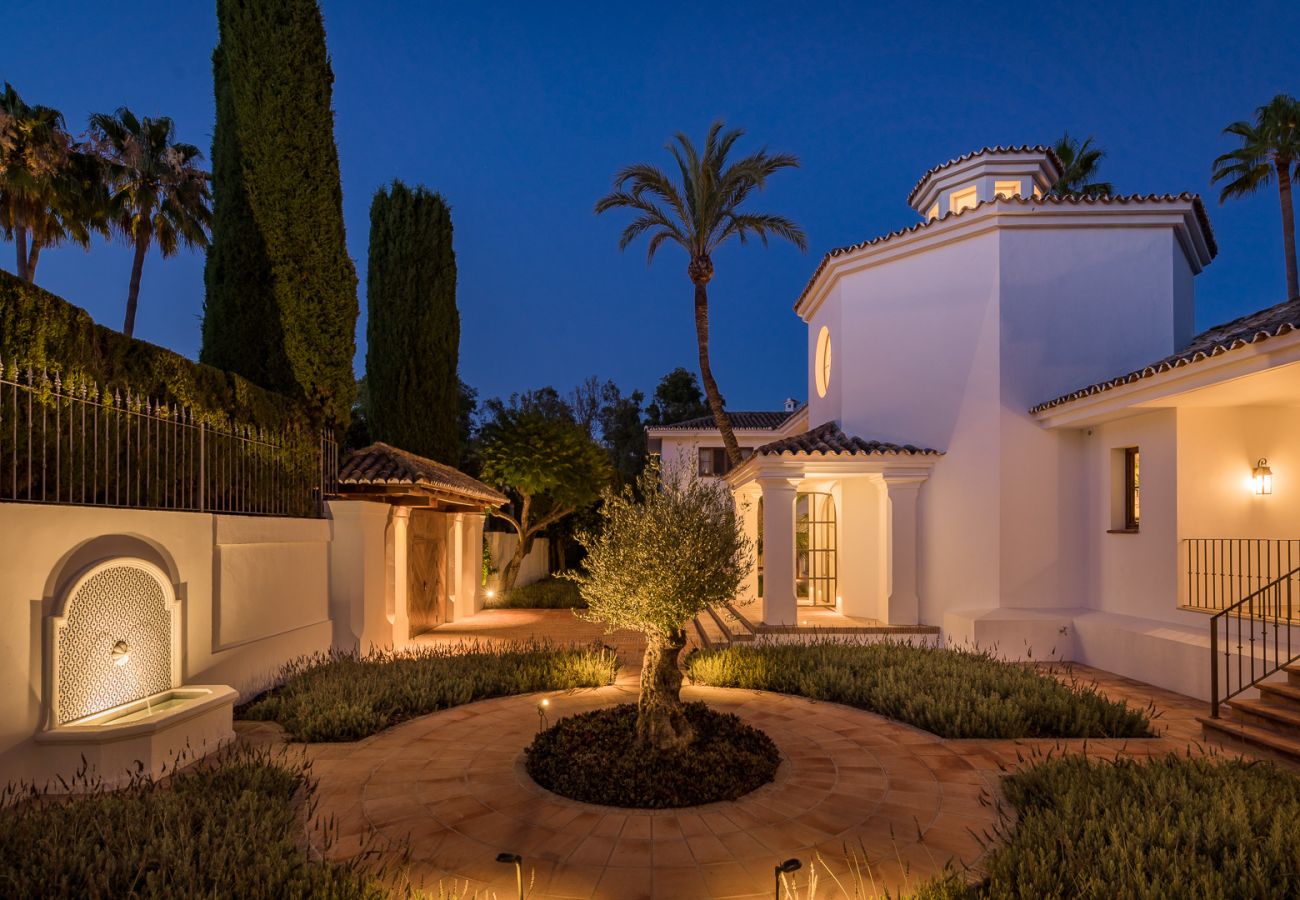 Villa in Marbella - Hacienda la Española, by the Beach