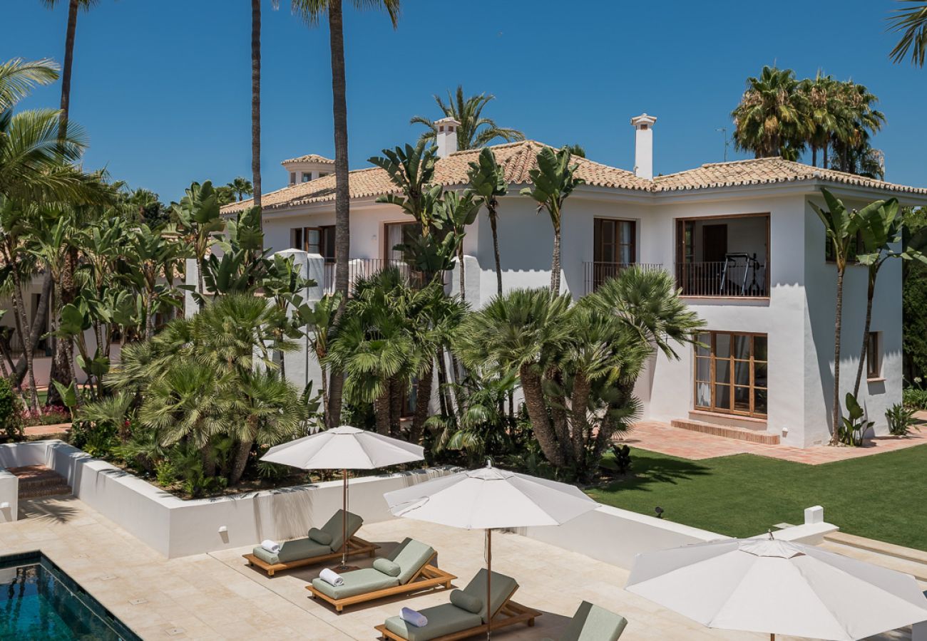 Villa in Marbella - Hacienda la Española, by the Beach
