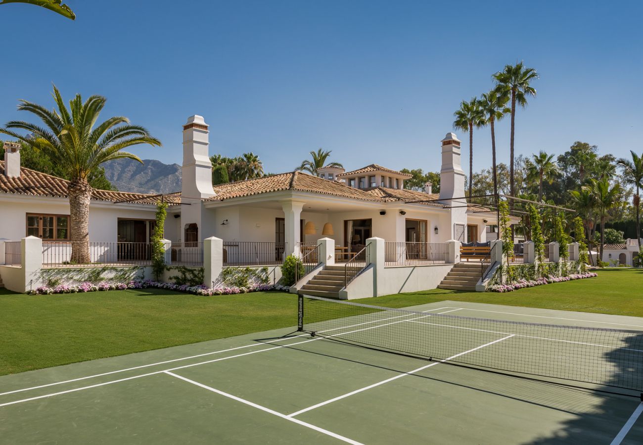 Villa in Marbella - Hacienda la Española, by the Beach